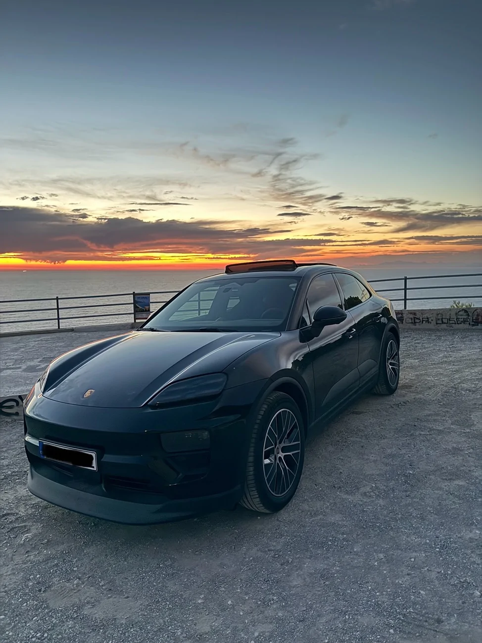 Electric Macan EV 4s photos ( sunset in Greece ) IMG_8472