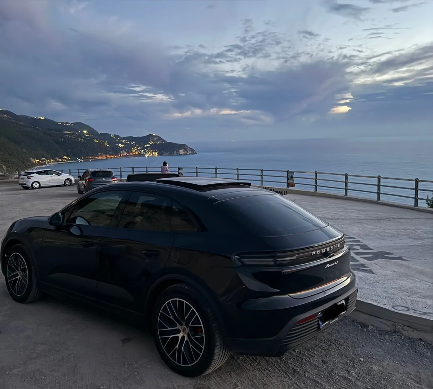 Electric Macan EV 4s photos ( sunset in Greece ) IMG_8476