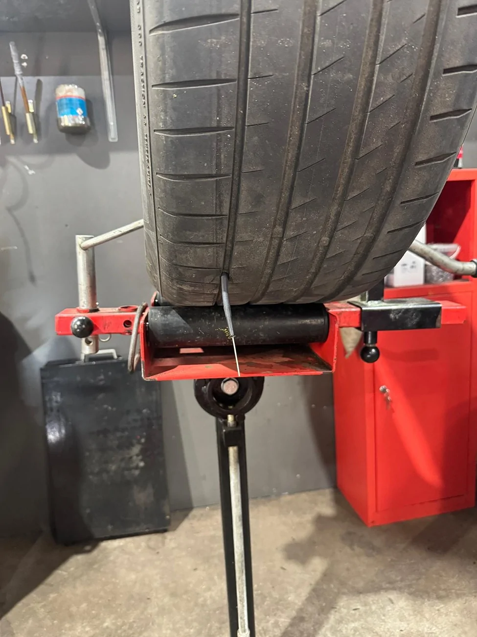 Electric Macan EV Tire pressure drop 2
