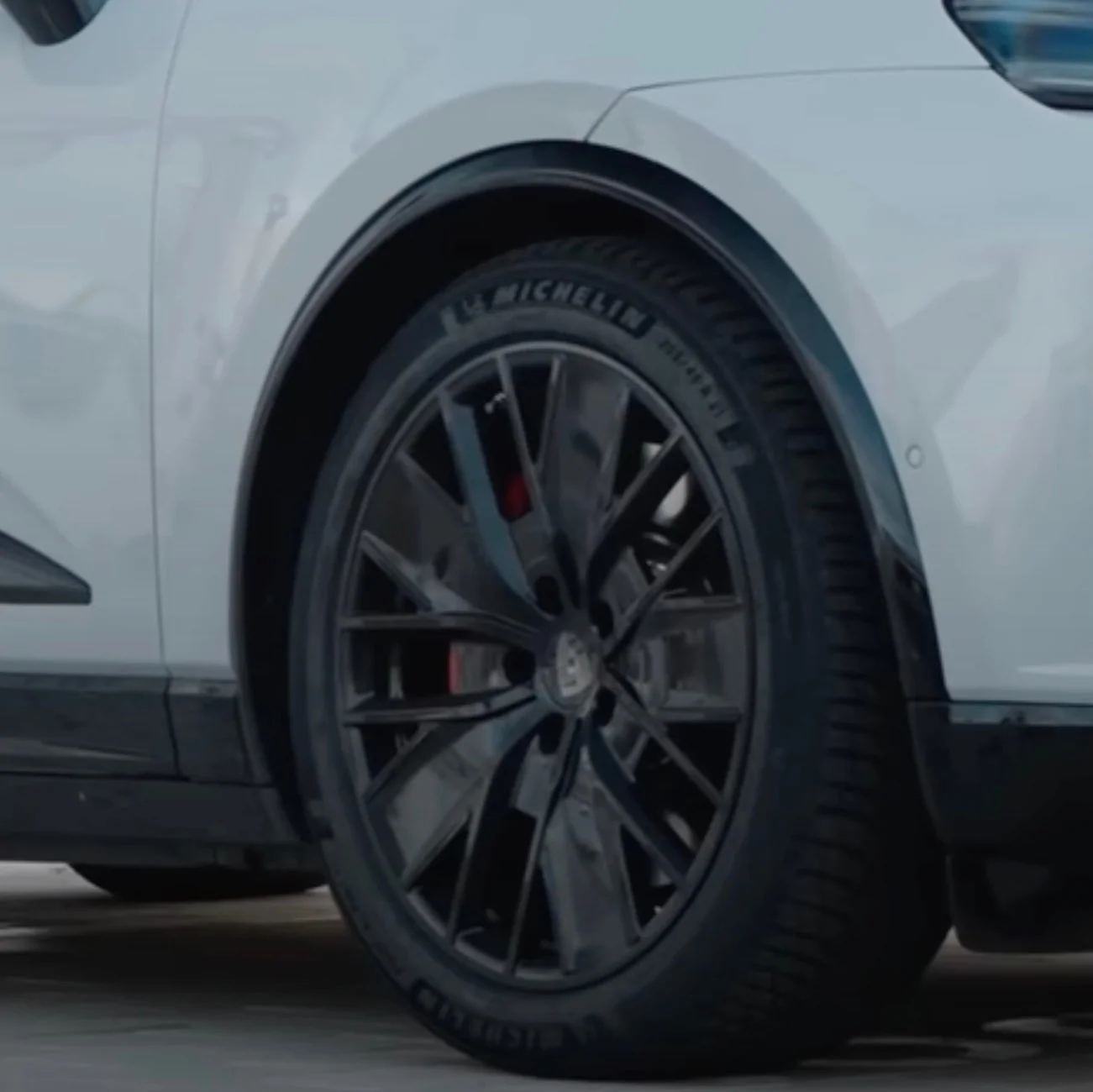 Electric Macan EV Making your 21" Porsche Design Wheels Look Better Screenshot 2025-08-10 at 10.20.53 PM