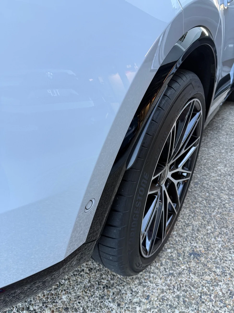 Electric Macan EV Tiny Mud Flap? IMG_2278