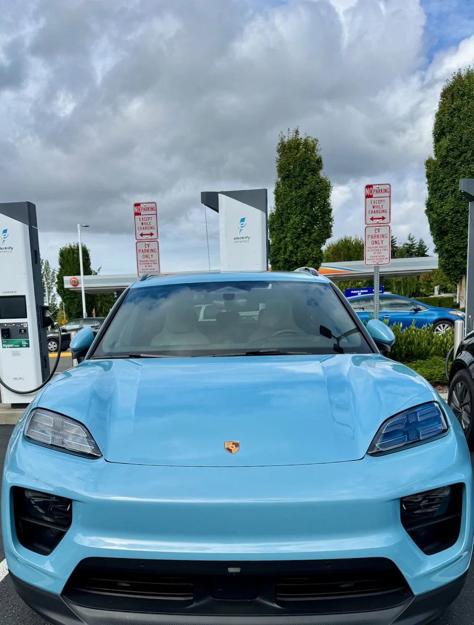 Electric Macan EV FROZEN BLUE Macan EV Photos Thread IMG_7230