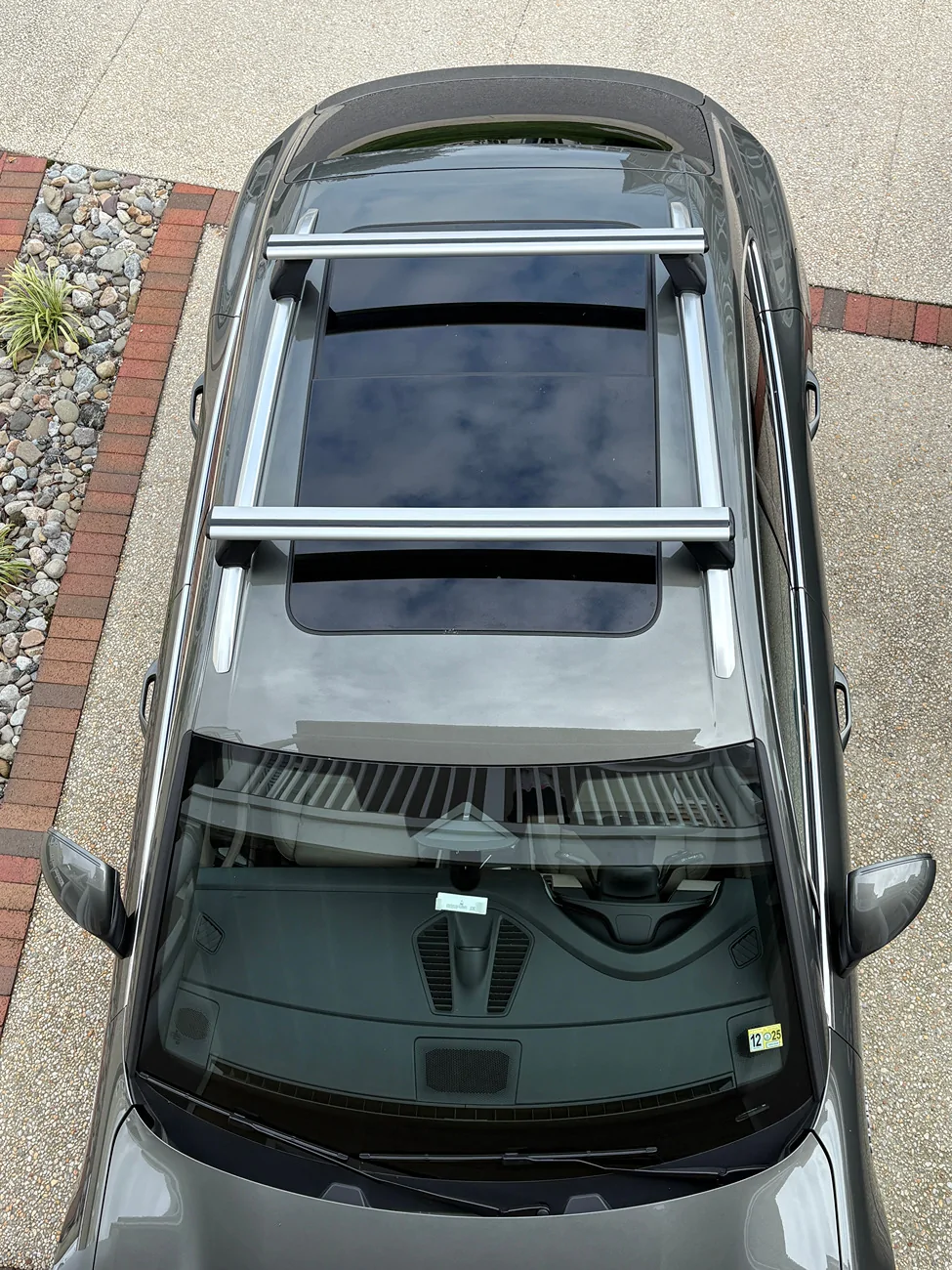 Electric Macan EV Crossbars installed to carry kayak IMG_2198