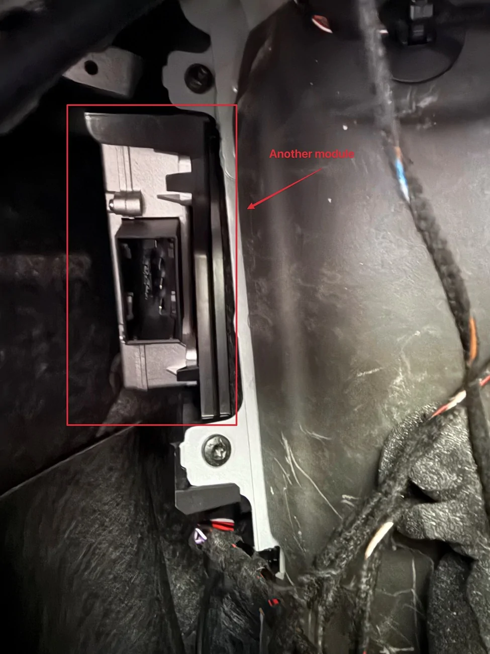 Electric Macan EV 9Z3 230V Socket in luggage removed by dealer without telling me? IMG_2517