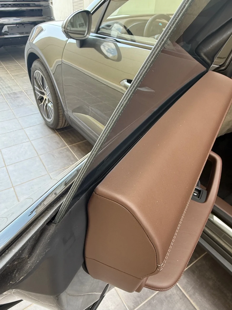 Electric Macan EV Aventurine Green Macan 4s arrived IMG_5749