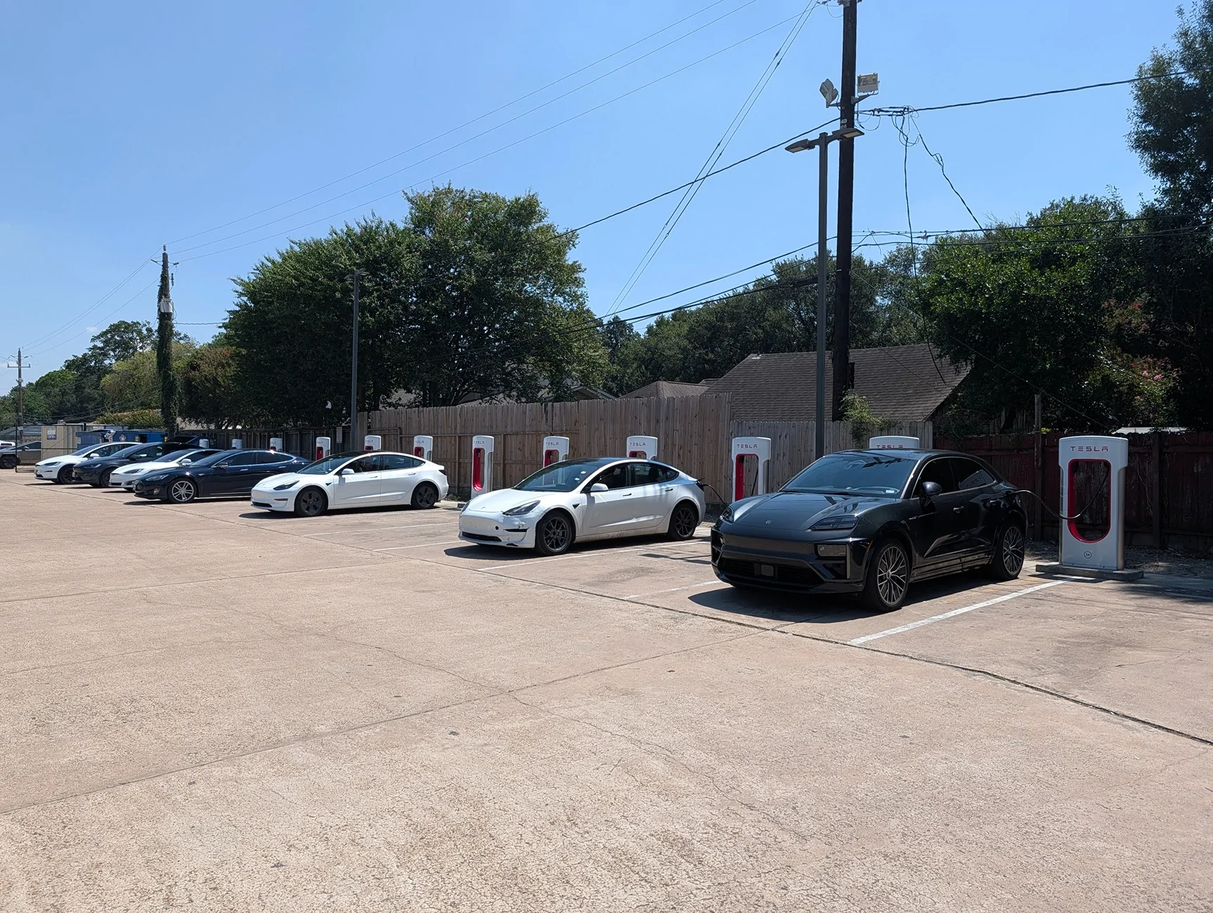 Electric Macan EV NA Porsche owners can now access Tesla Supercharger network. Free adapter for all Macan EV owners PXL_20250910_182747810.MP