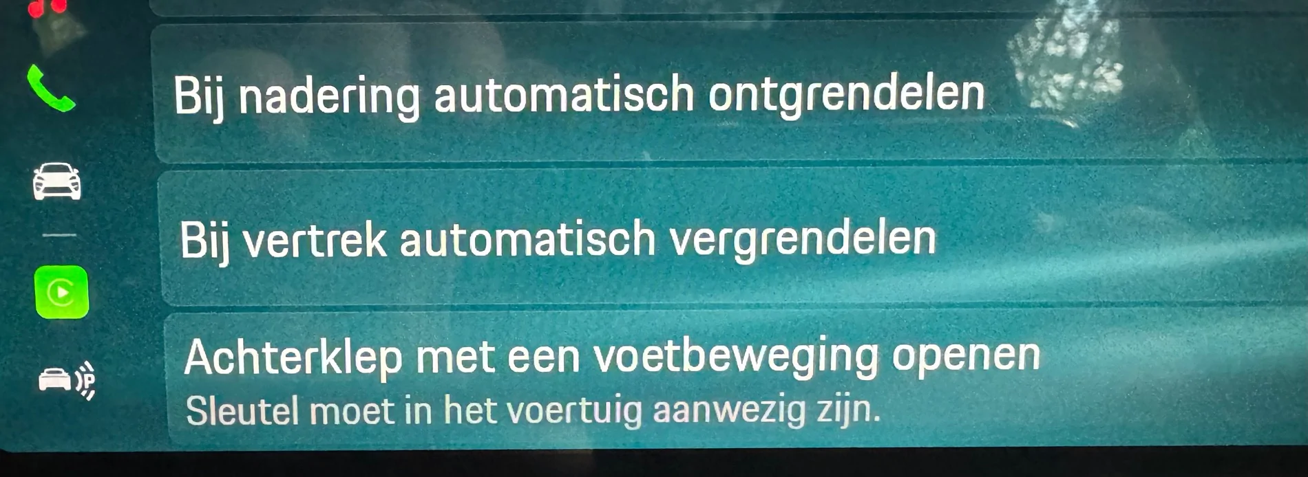 Electric Macan EV Closing trunk by your foot IMG_3434