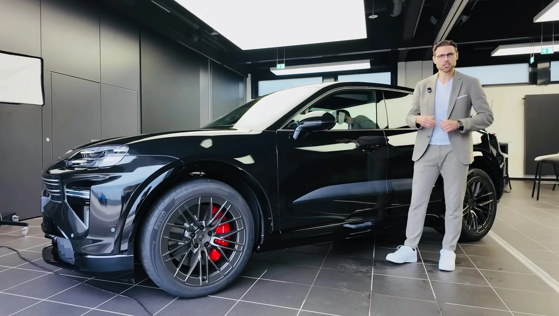 Electric Macan EV The Cayenne Electric 2026 interior of the "future"- Thoughts? IMG_6464