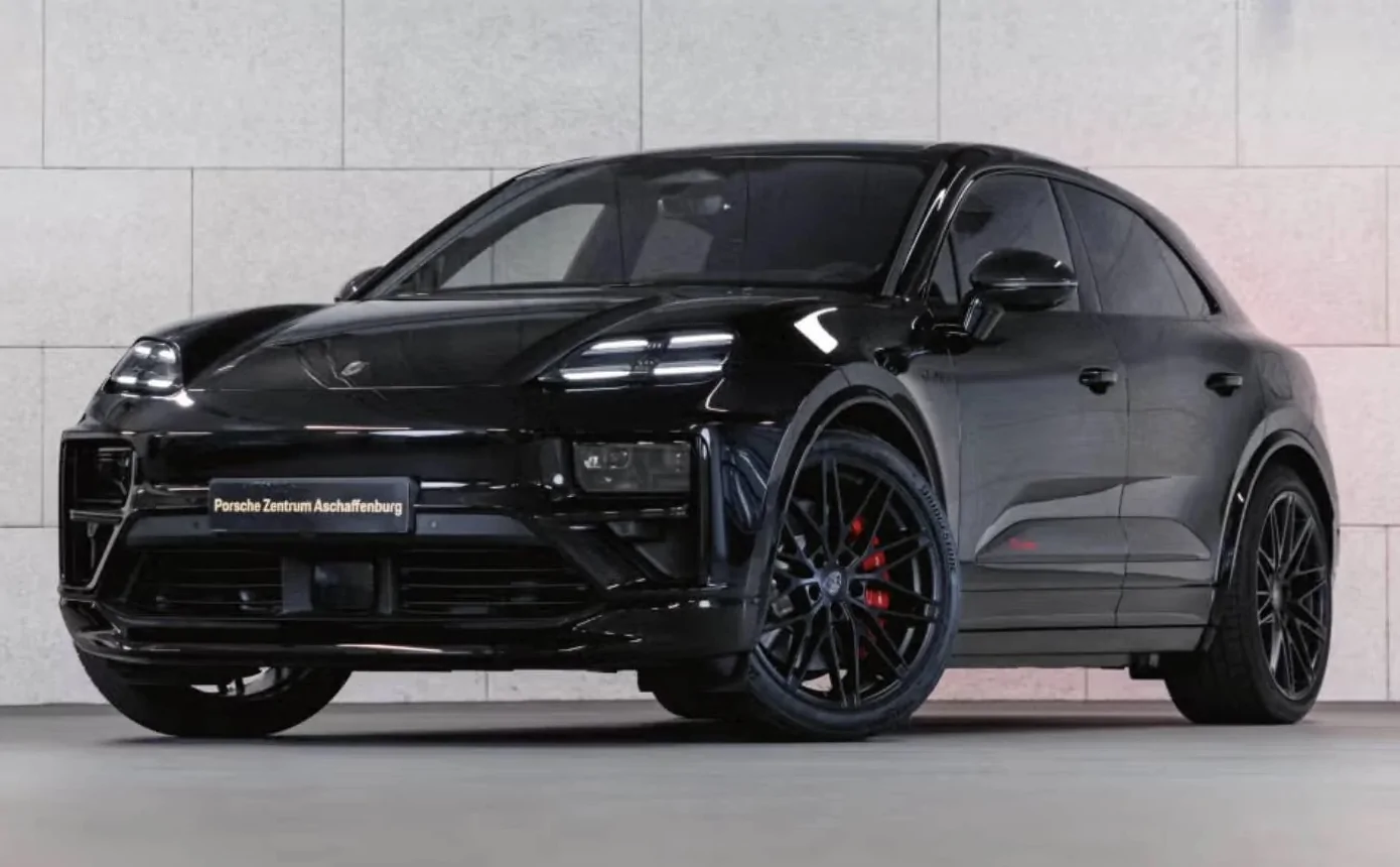 Electric Macan EV The Cayenne Electric 2026 interior of the "future"- Thoughts? IMG_6513