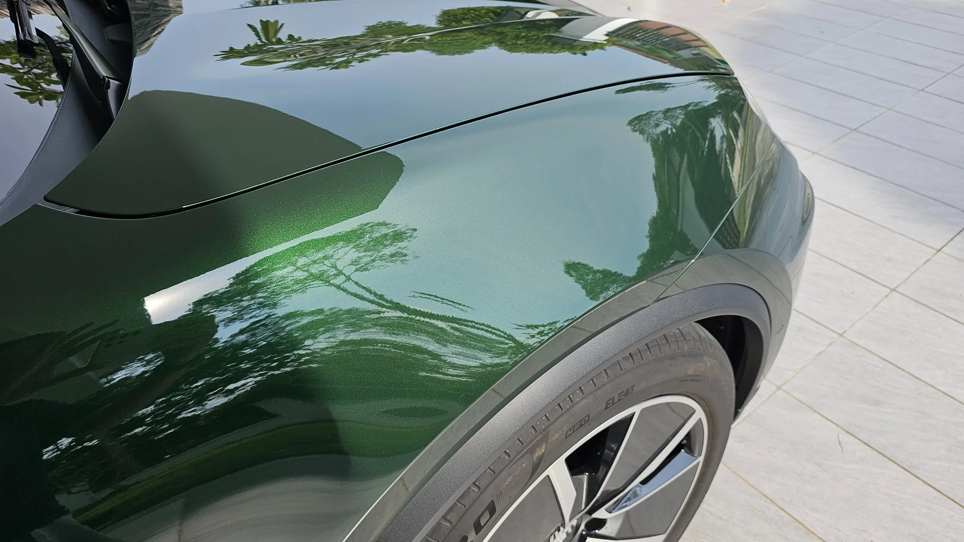 Electric Macan EV OAK GREEN Macan EV Photos Thread Porsche-Macan-4-EV-Oak-Green-Neo-002