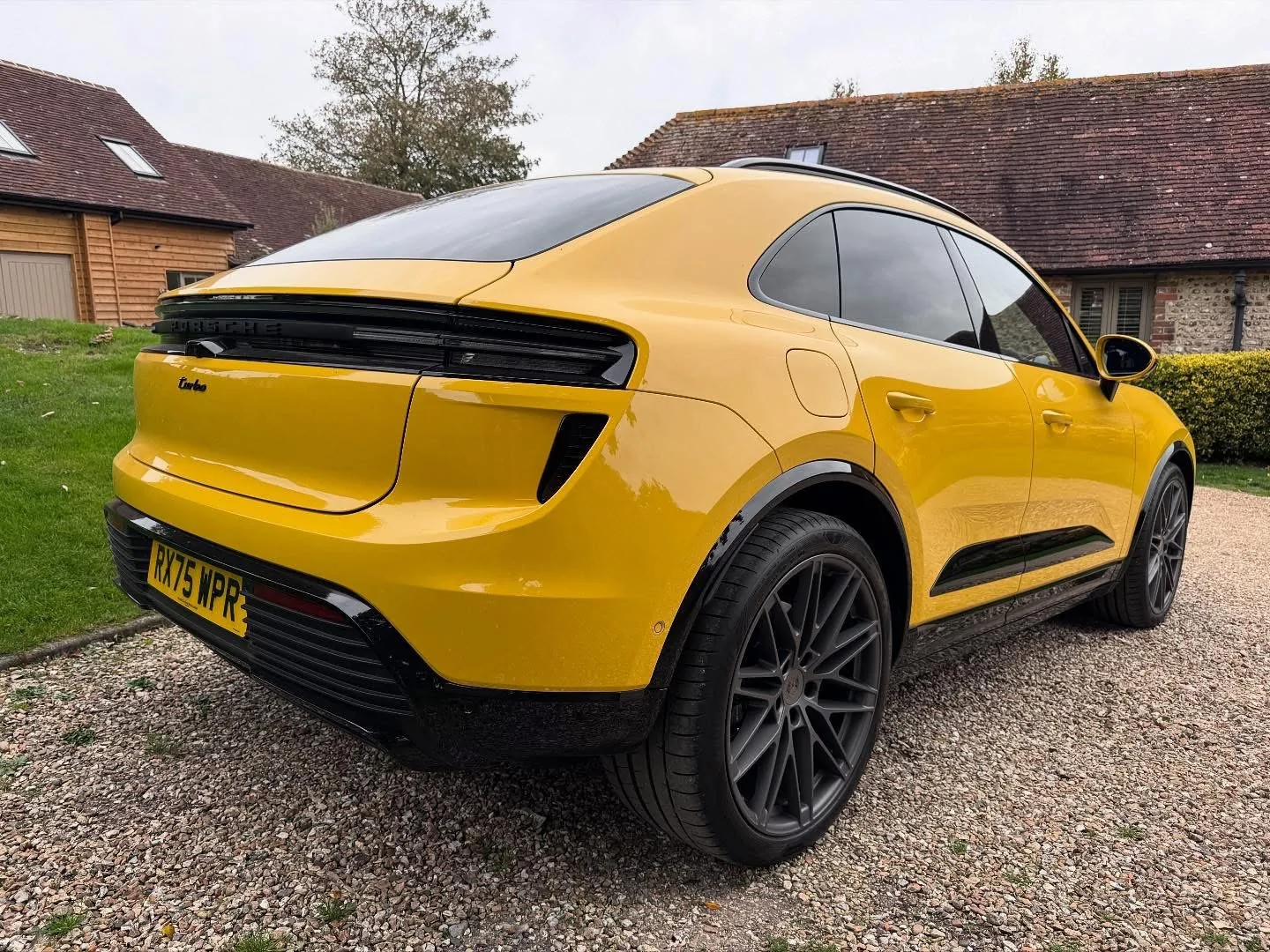 Electric Macan EV Random daily Macan EV photos - post yours! 🤳 IMG_9236