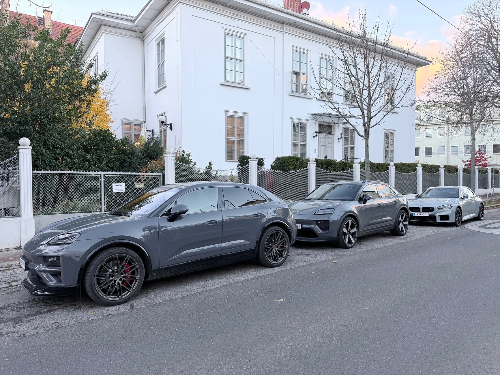 Electric Macan EV SLATE GREY NEO Macan EV Photos Thread IMG_0406