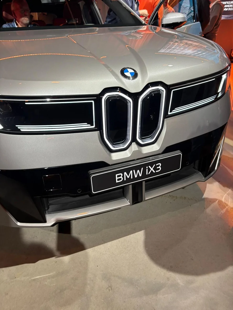 Electric Macan EV Macan EV vs BMW iX3 IMG-20251106-WA0004