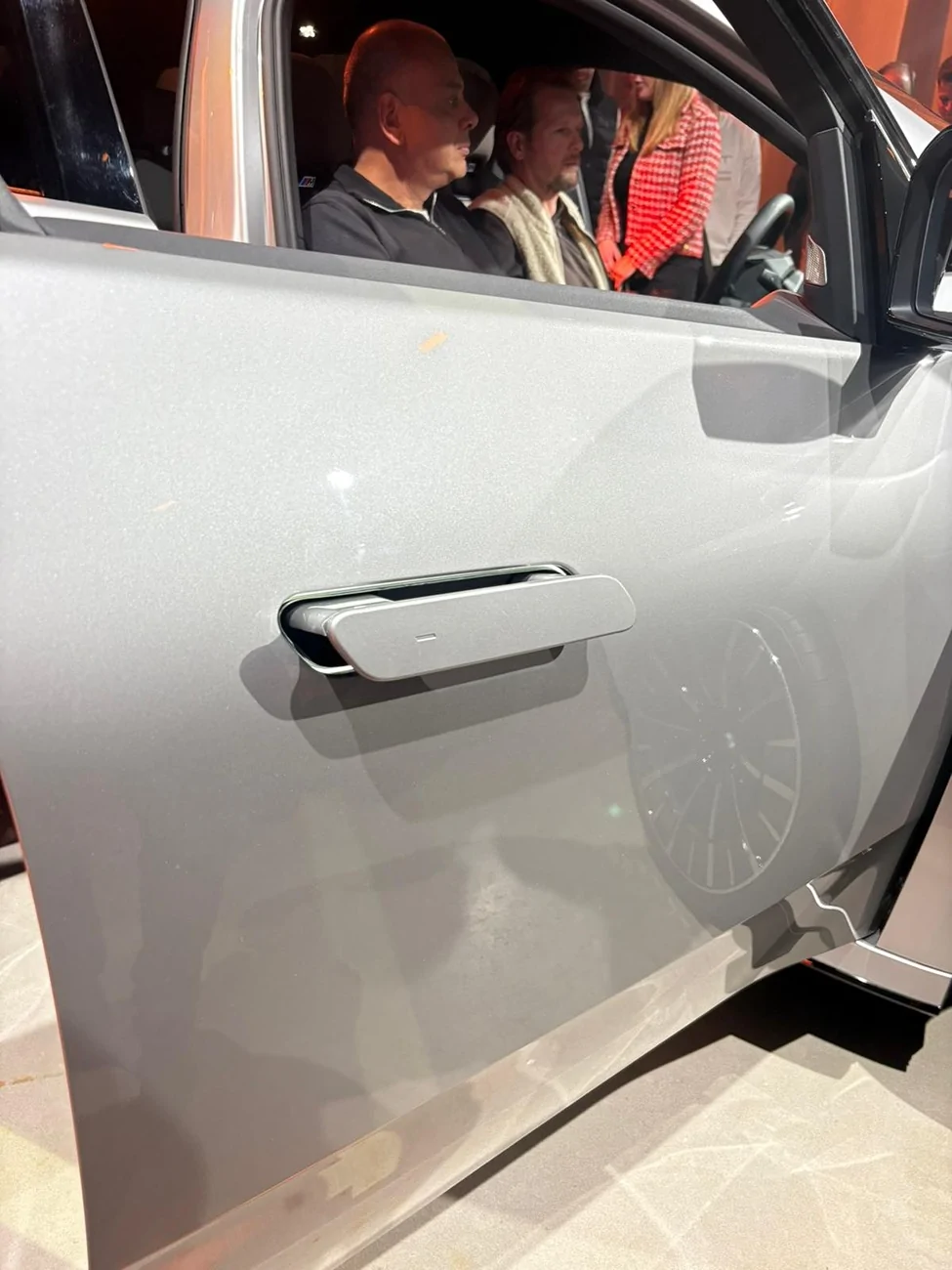 Electric Macan EV Macan EV vs BMW iX3 IMG-20251106-WA0005