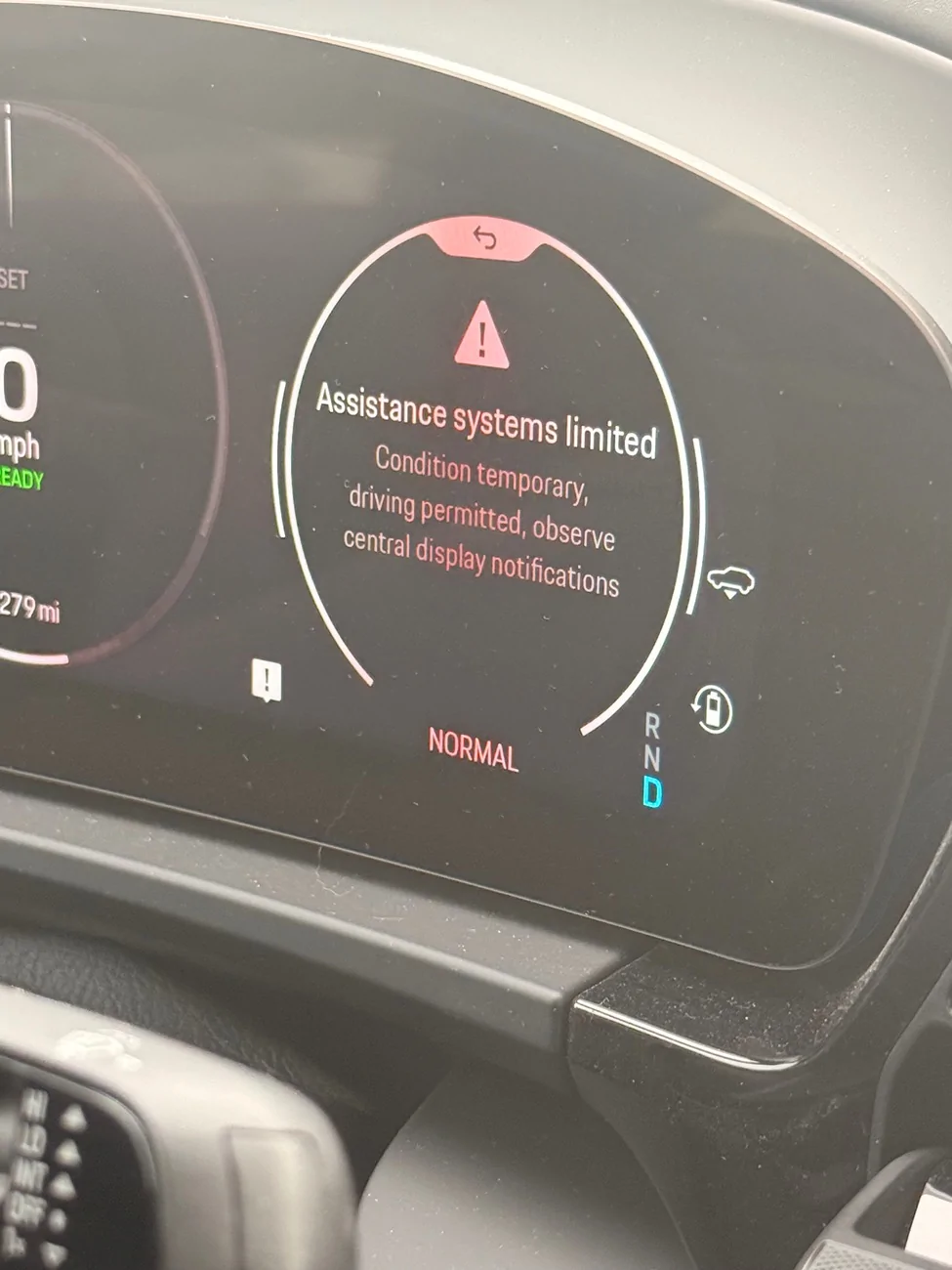 Electric Macan EV Assistance Systems Error - Speed Limit Display (warning message) IMG_6979