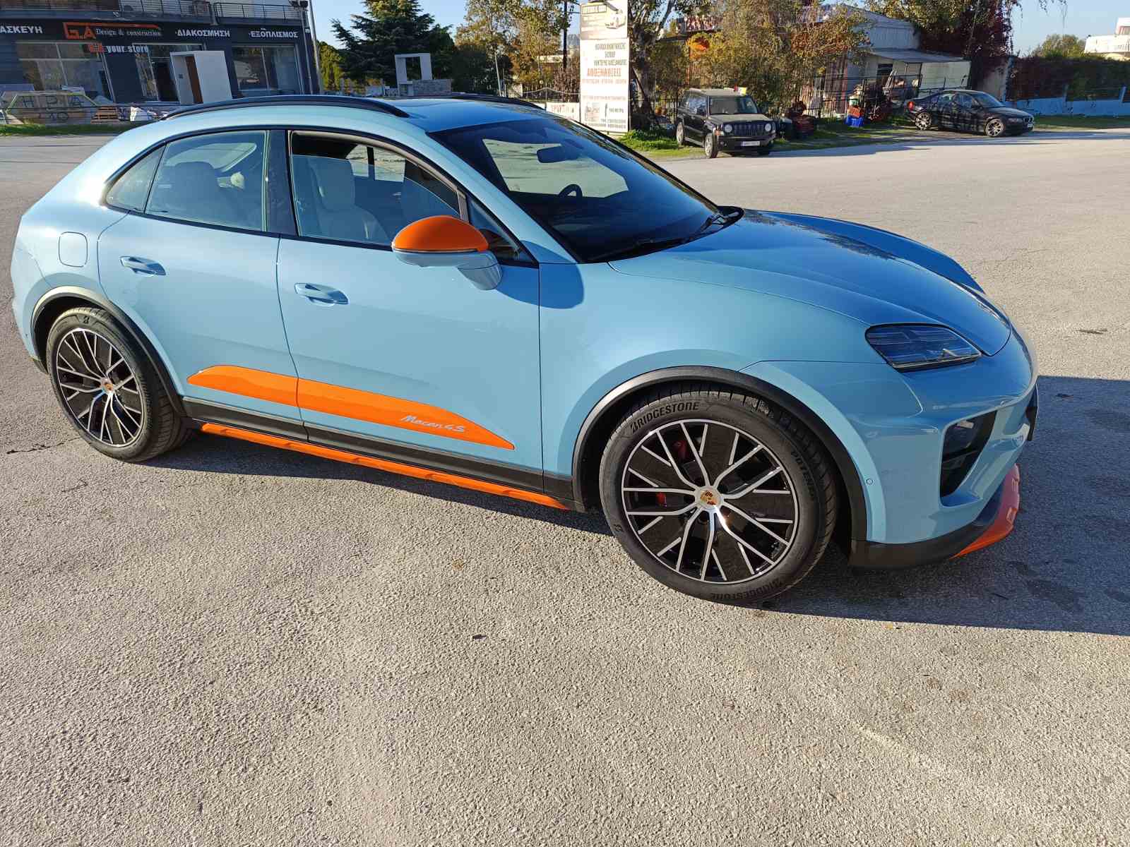 Electric Macan EV FROZEN BLUE Macan EV Photos Thread 4