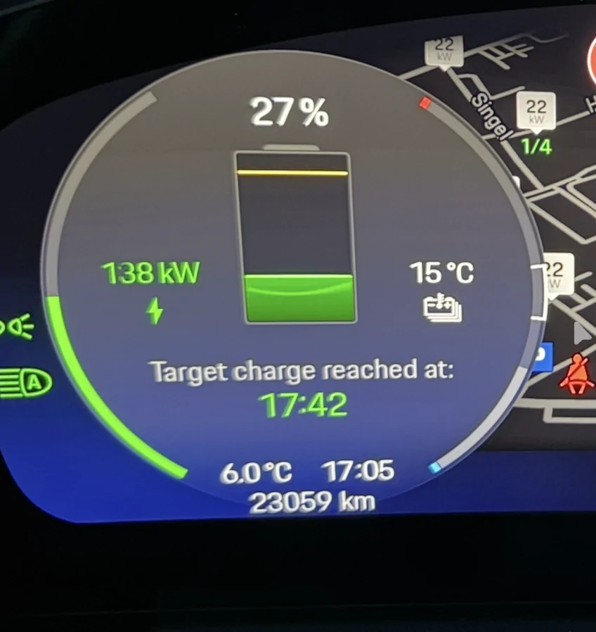 Electric Macan EV Preconditioning & charging planner 1764952722838-a5