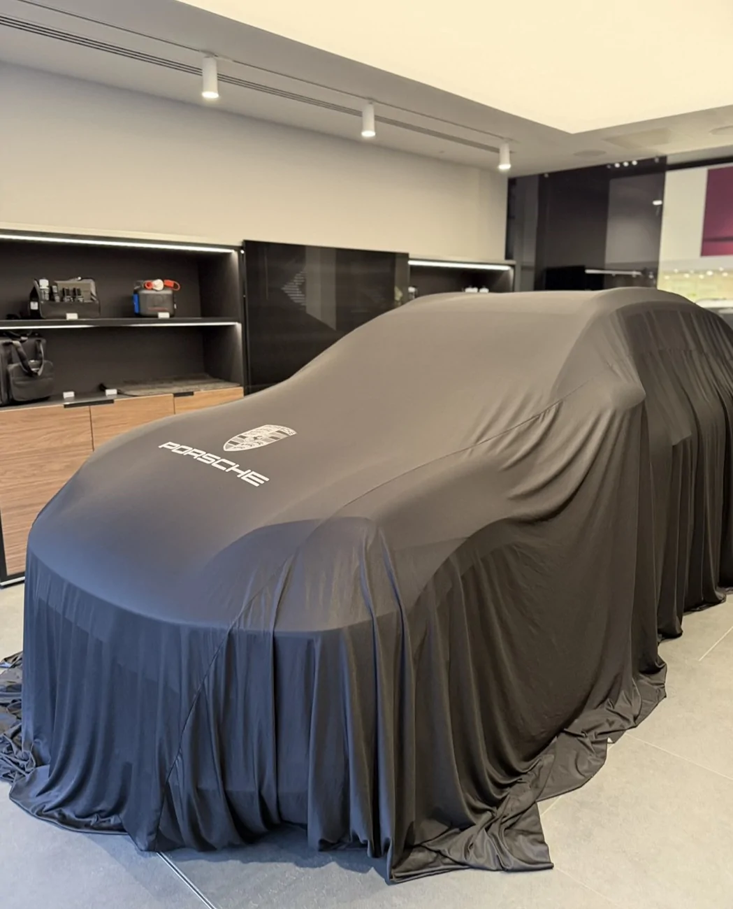 Electric Macan EV Random daily Macan EV photos - post yours! 🤳 PorscheMacan-1