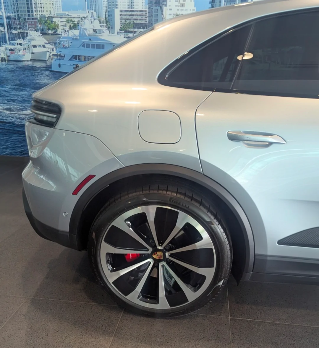 Electric Macan EV Wheel Dilemma Screenshot_20251224-202141