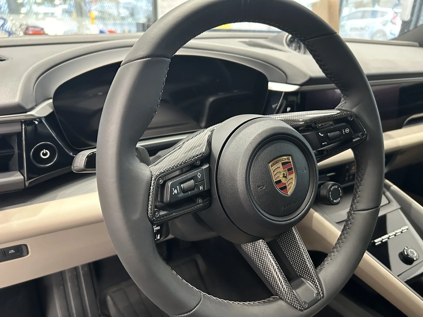 Electric Macan EV [ADVICE REQUEST] 2026 Macan EV Build-Out CLEAR WHEEL ZOOM