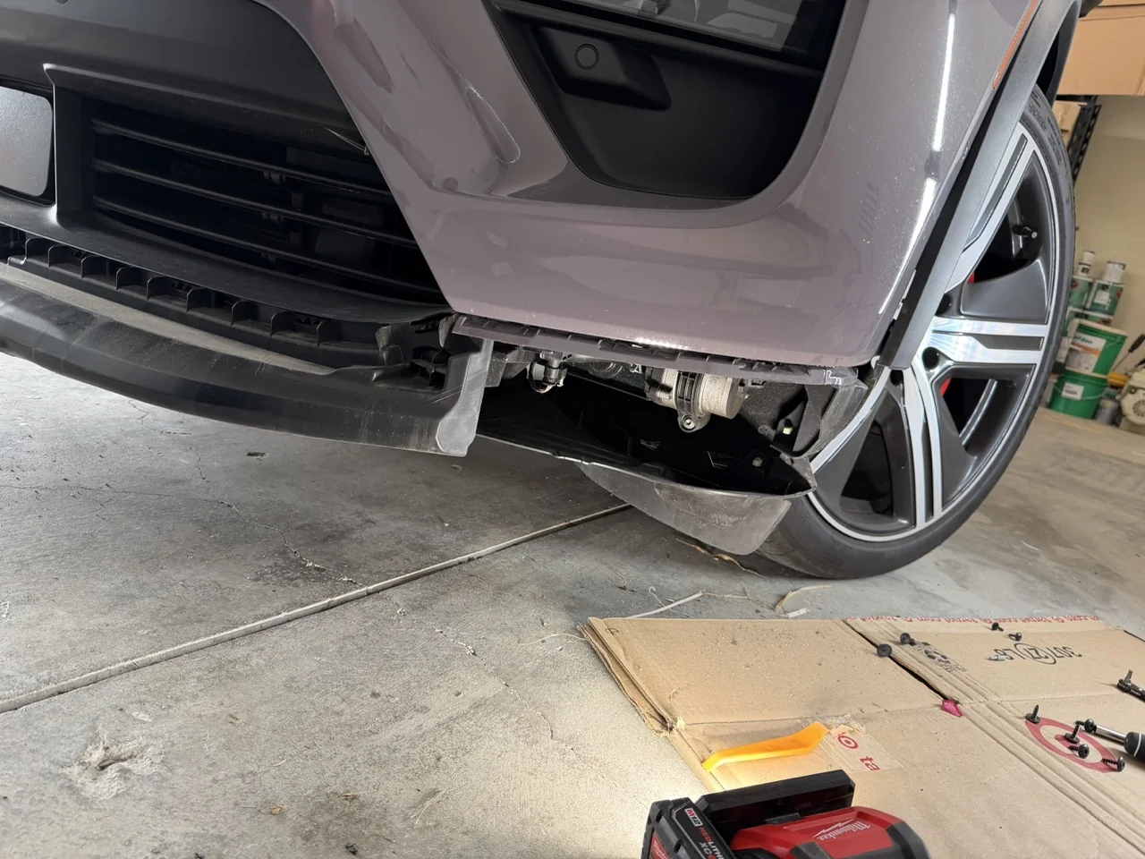 Electric Macan EV Front lower bumper valance / splitter removal IMG_4145 Larg