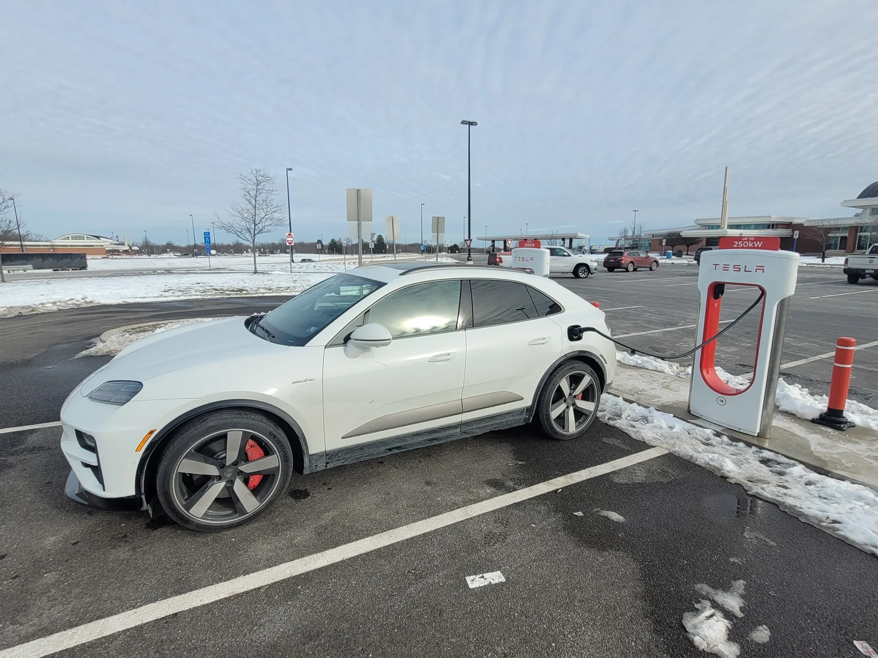 Electric Macan EV Random daily Macan EV photos - post yours! 🤳 20260105_142356