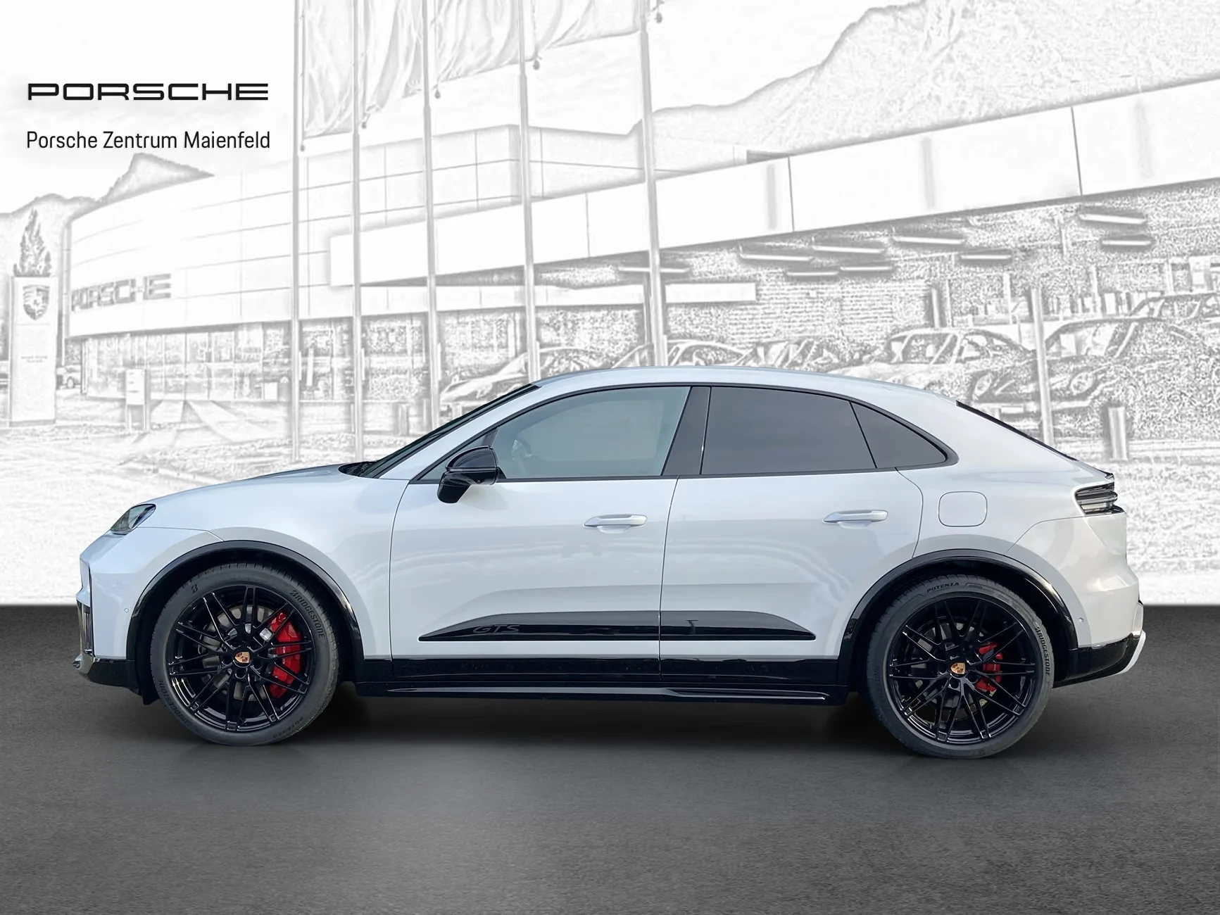 Electric Macan EV New Macan GTS real-life images 3840-40