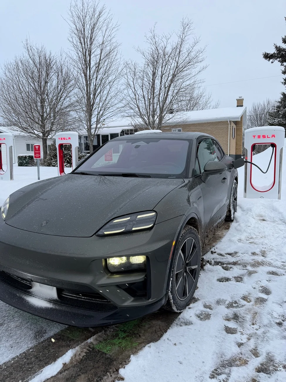 Electric Macan EV Plug & Charge now available for Tesla Superchargers via Porsche Charging Service IMG_0384