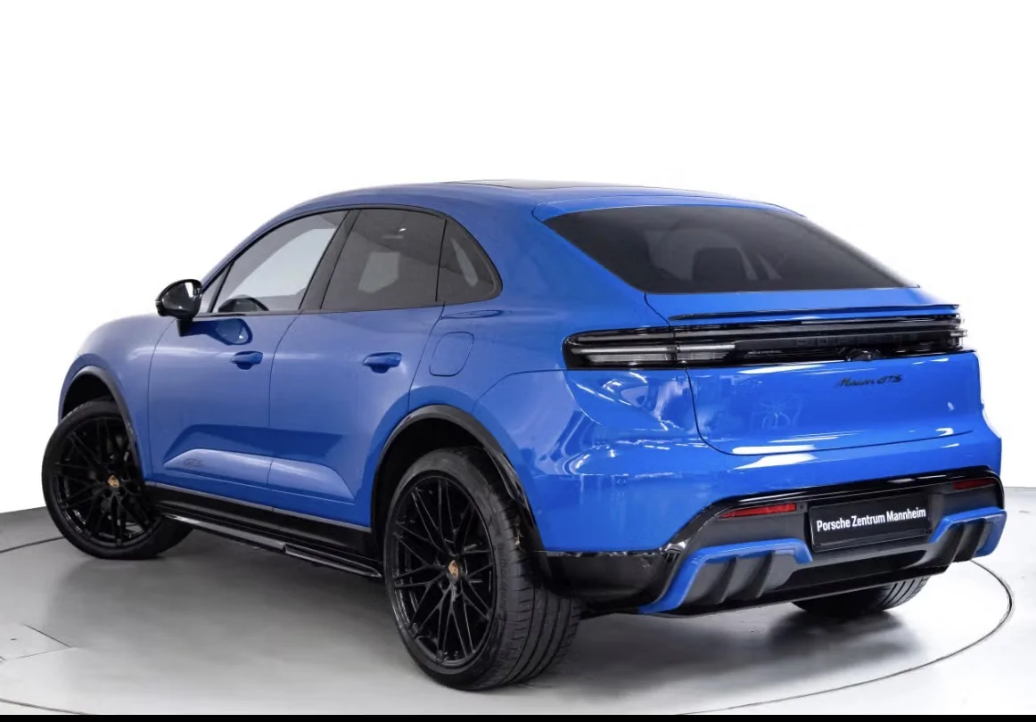 Electric Macan EV New Macan GTS real-life images IMG_6652