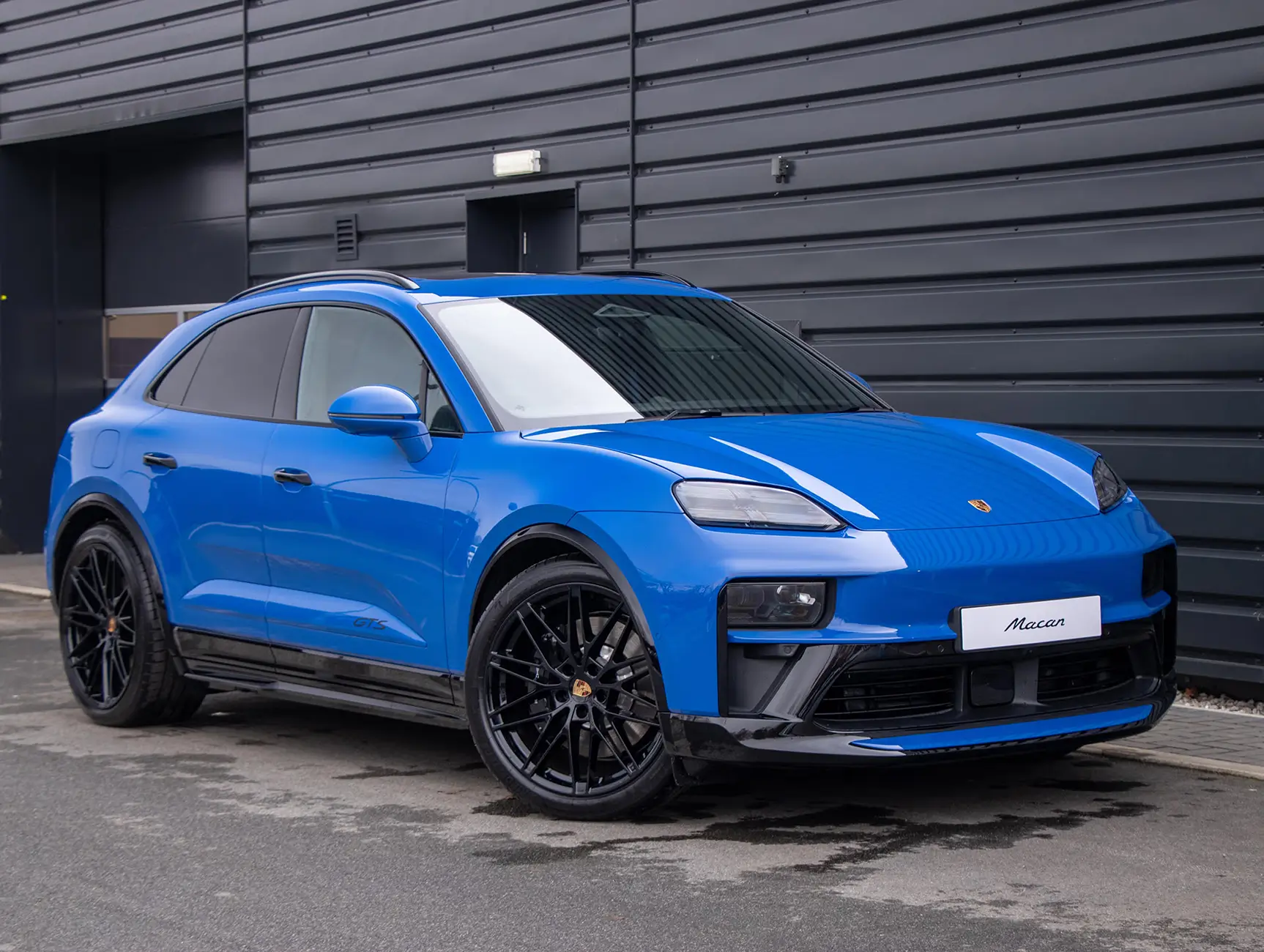 Electric Macan EV New Macan GTS real-life images lugano5