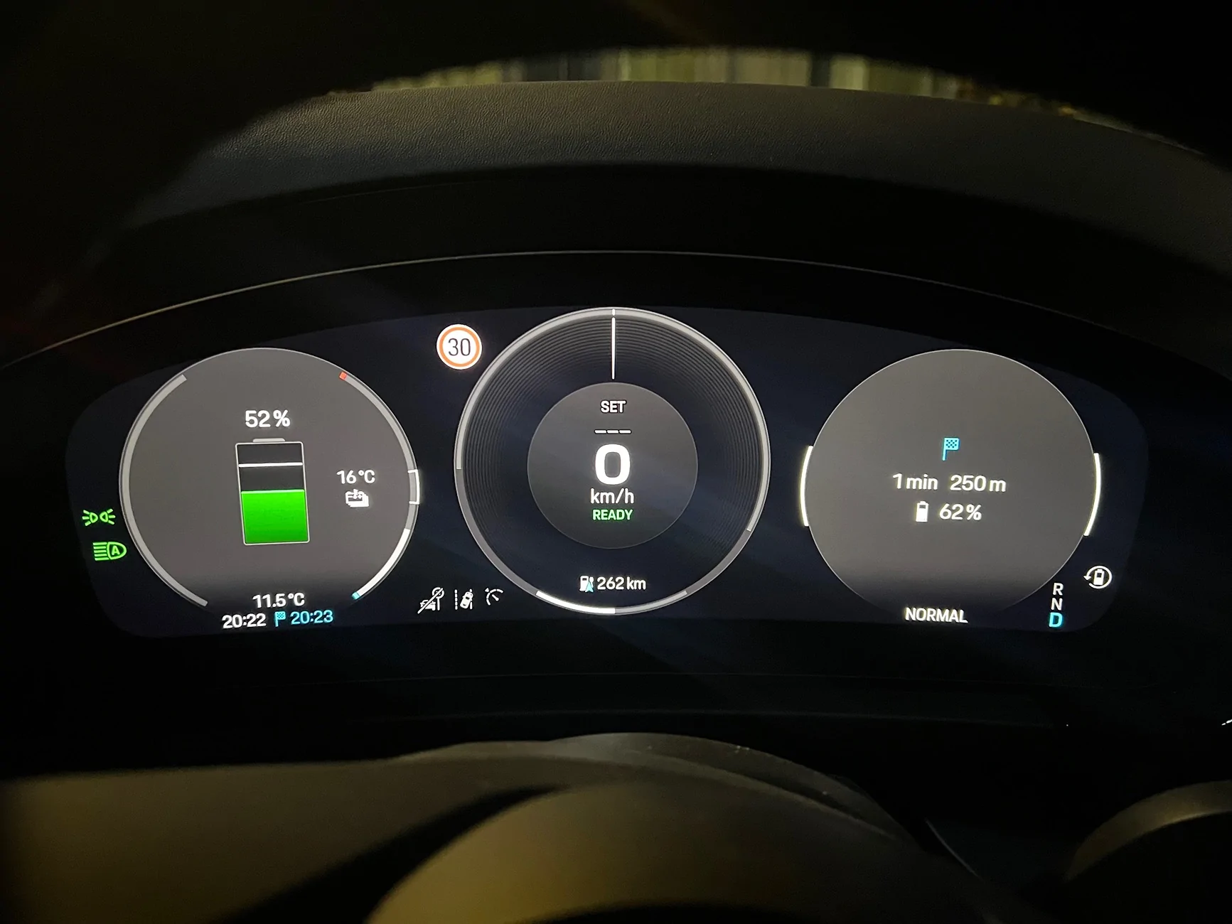 Electric Macan EV Does your Macan EV keep SoC stable when left idle for a week or longer? IMG_0268