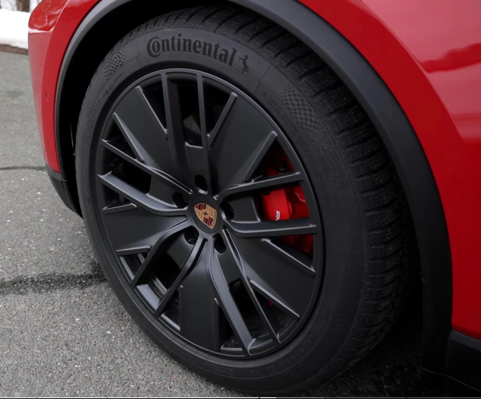 Electric Macan EV New Macan GTS real-life images IMG_1499