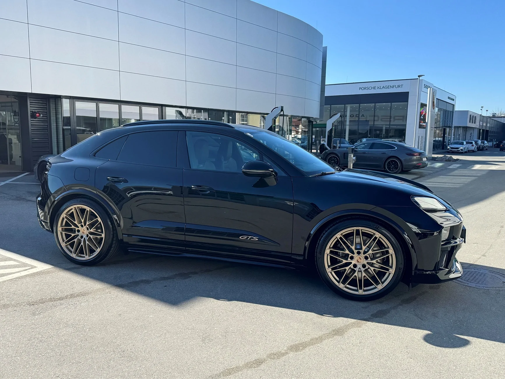 Electric Macan EV New Macan GTS real-life images 5