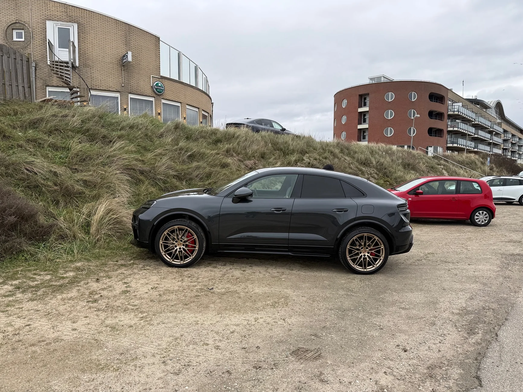 Electric Macan EV Random daily Macan EV photos - post yours! 🤳 IMG_1154