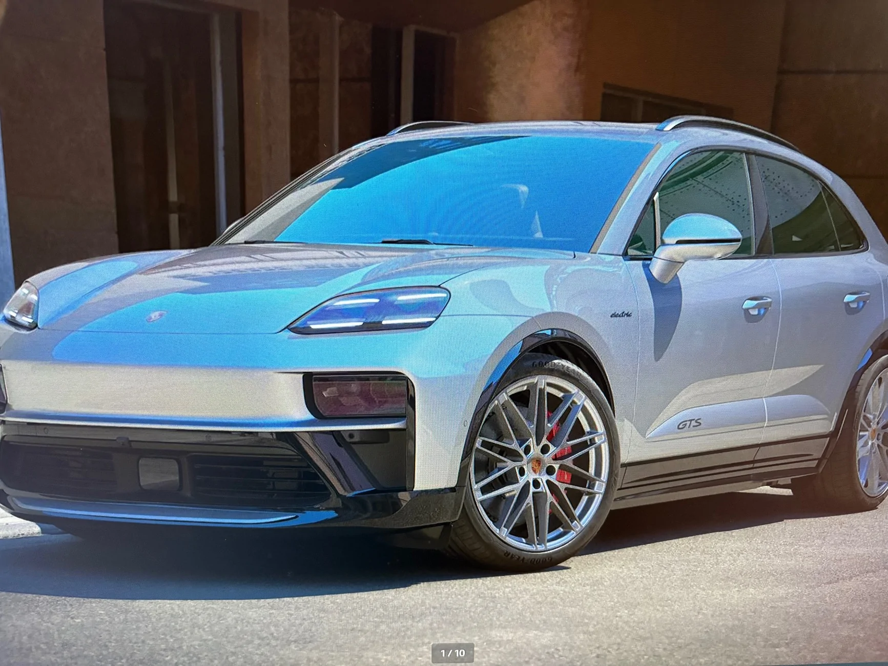 Electric Macan EV Coloured seat inserts IMG_6709