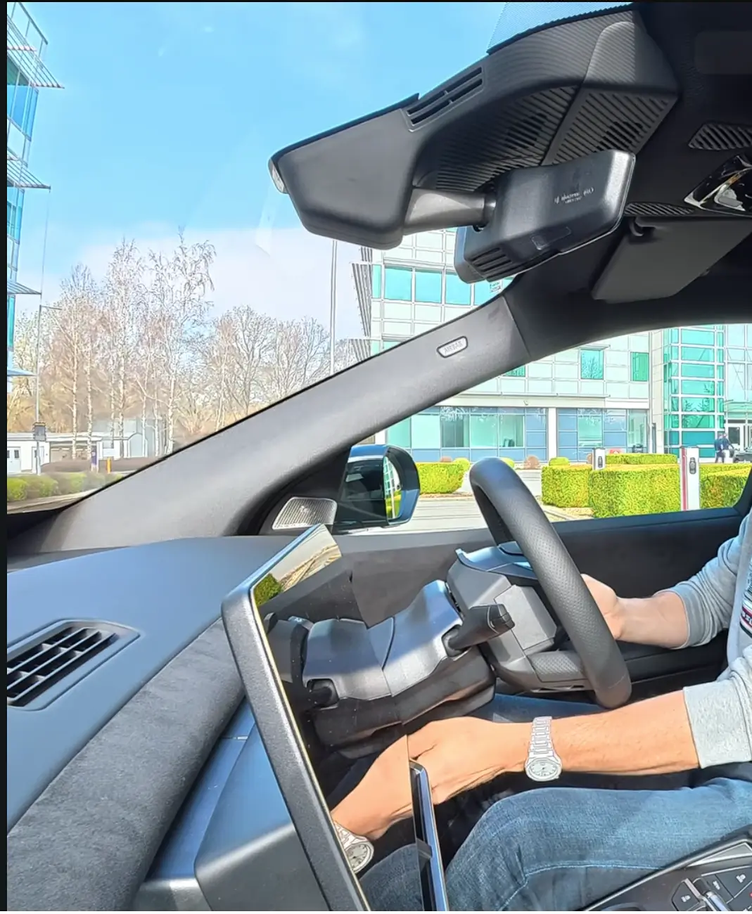 Electric Macan EV 2026 BMW iX3 Reviews & Specs are impressive. 400+ mile range, 463 hp / 475 lb-ft torque 1773188540839-zo