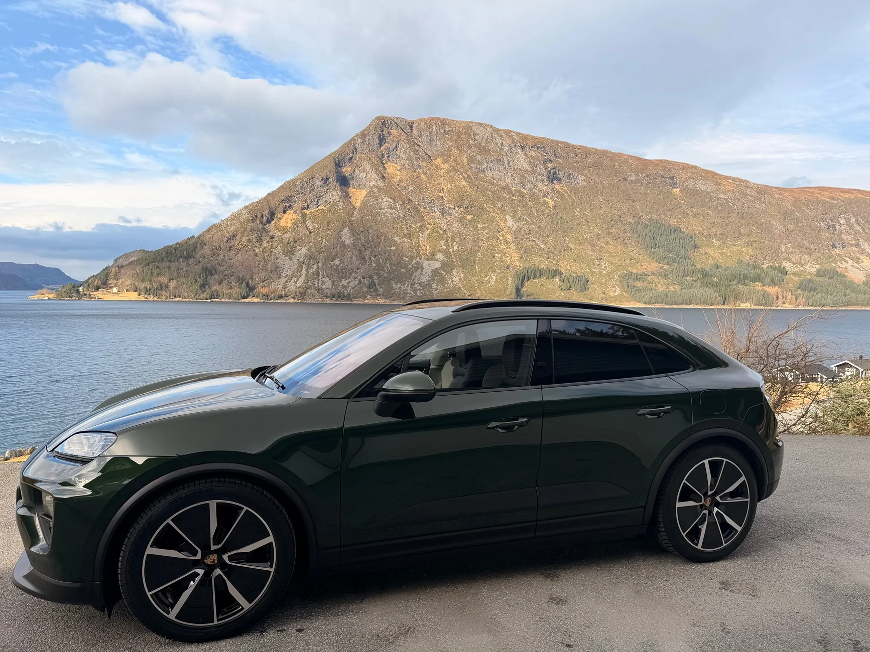 Electric Macan EV Random daily Macan EV photos - post yours! 🤳 IMG_1120