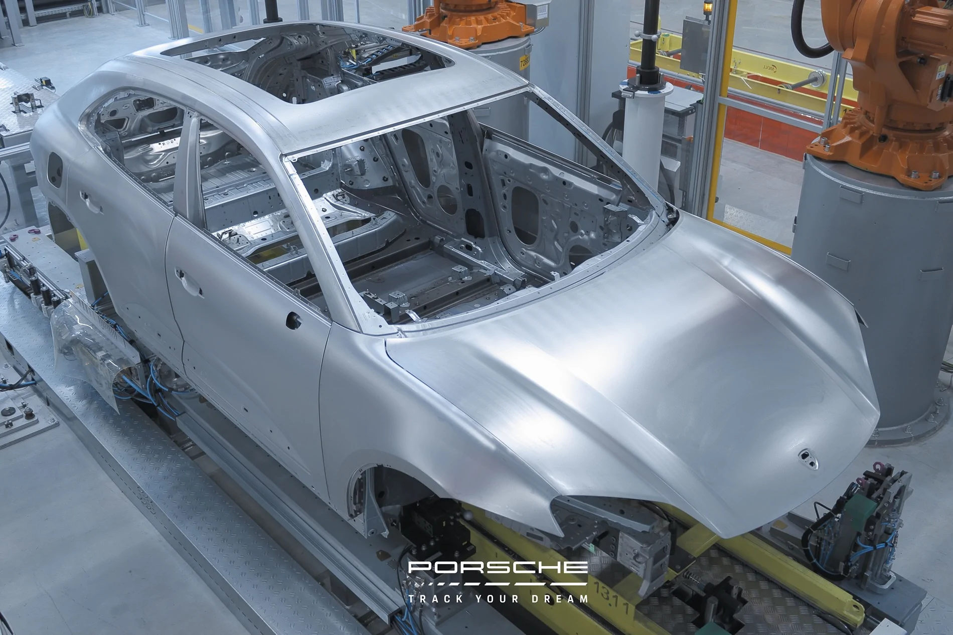 Electric Macan EV Track your dream how to? IMG_0084