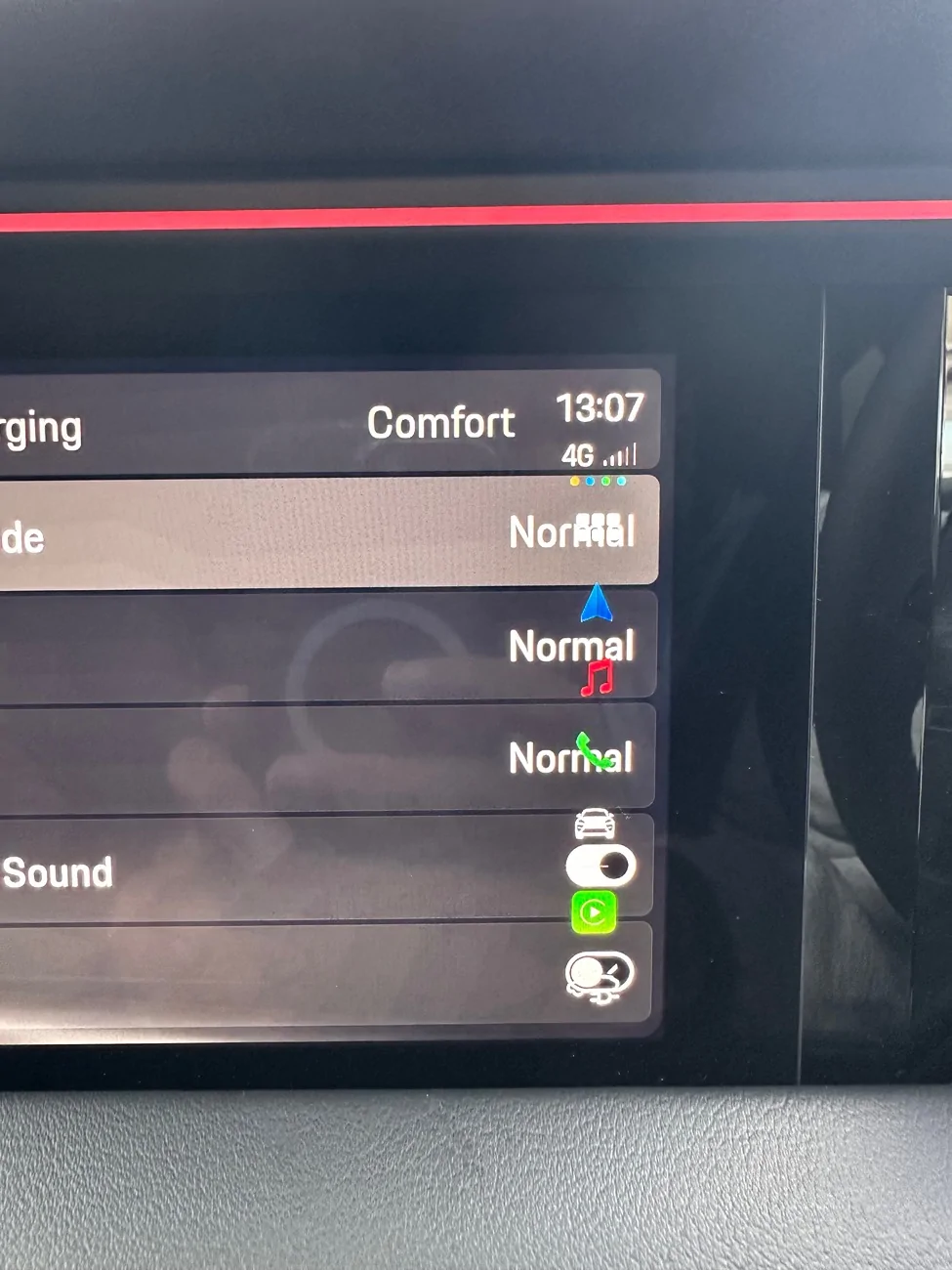 Electric Macan EV Icons overlapping make it hard / impossible to select or move back IMG_6338