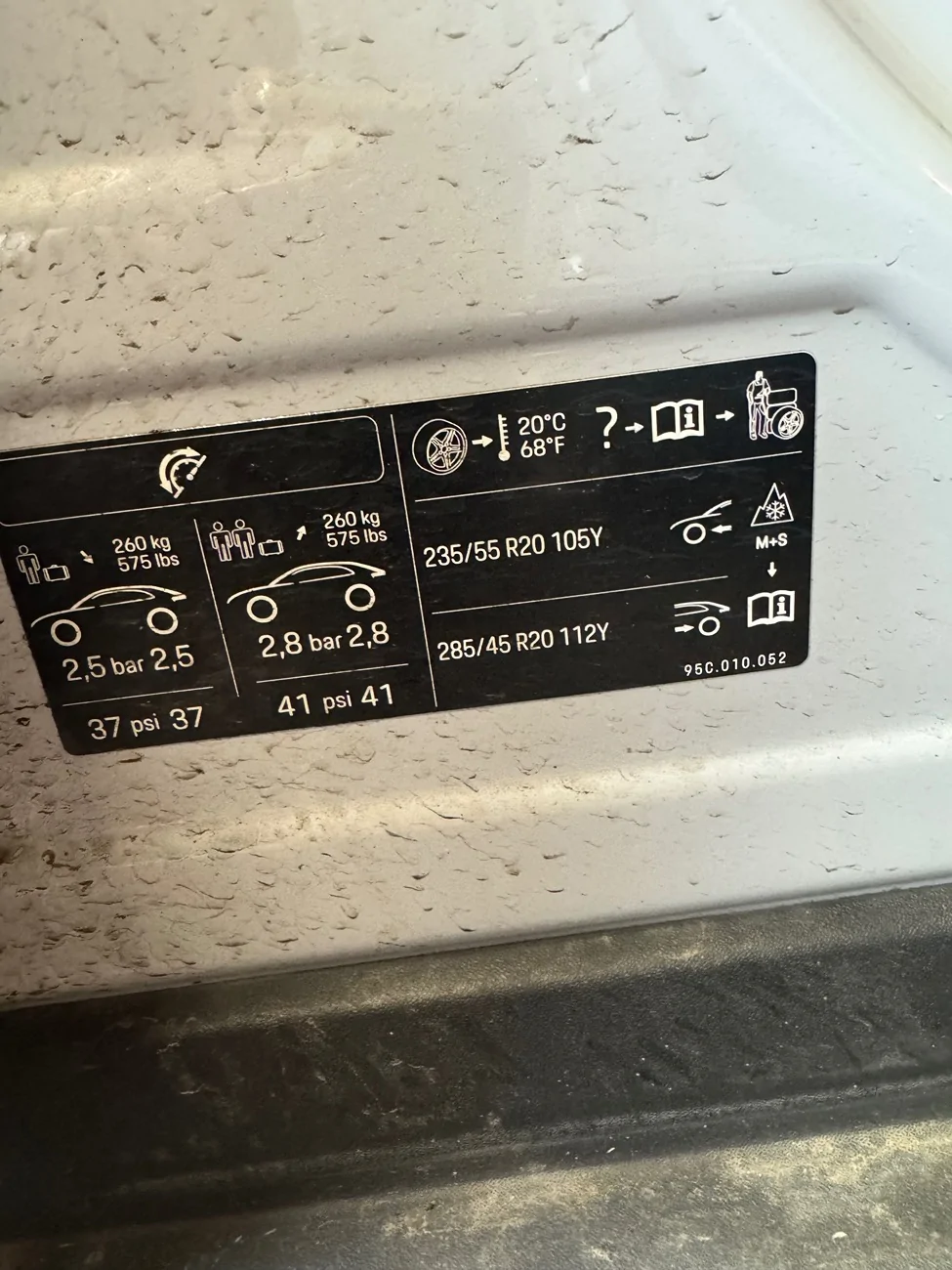 Electric Macan EV Macan 4 servicing in UK - why is the dealer hounding me.......? IMG_4760