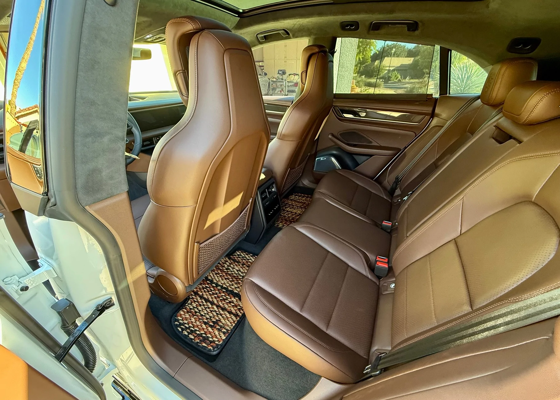 Electric Macan EV 🎨 Interior: TRUFFLE BROWN Photos IMG_3601
