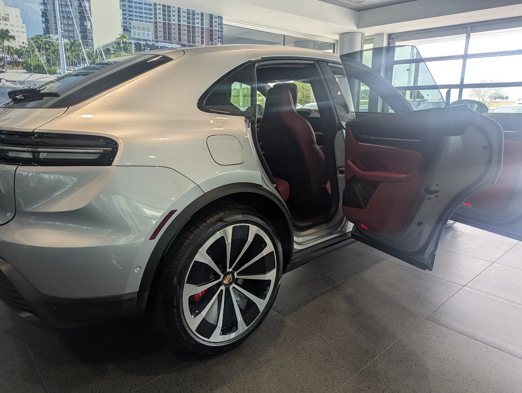 Electric Macan EV Is Dolomite Silver the best color for masking dirt and dust? PXL_20250329_141840026.MP