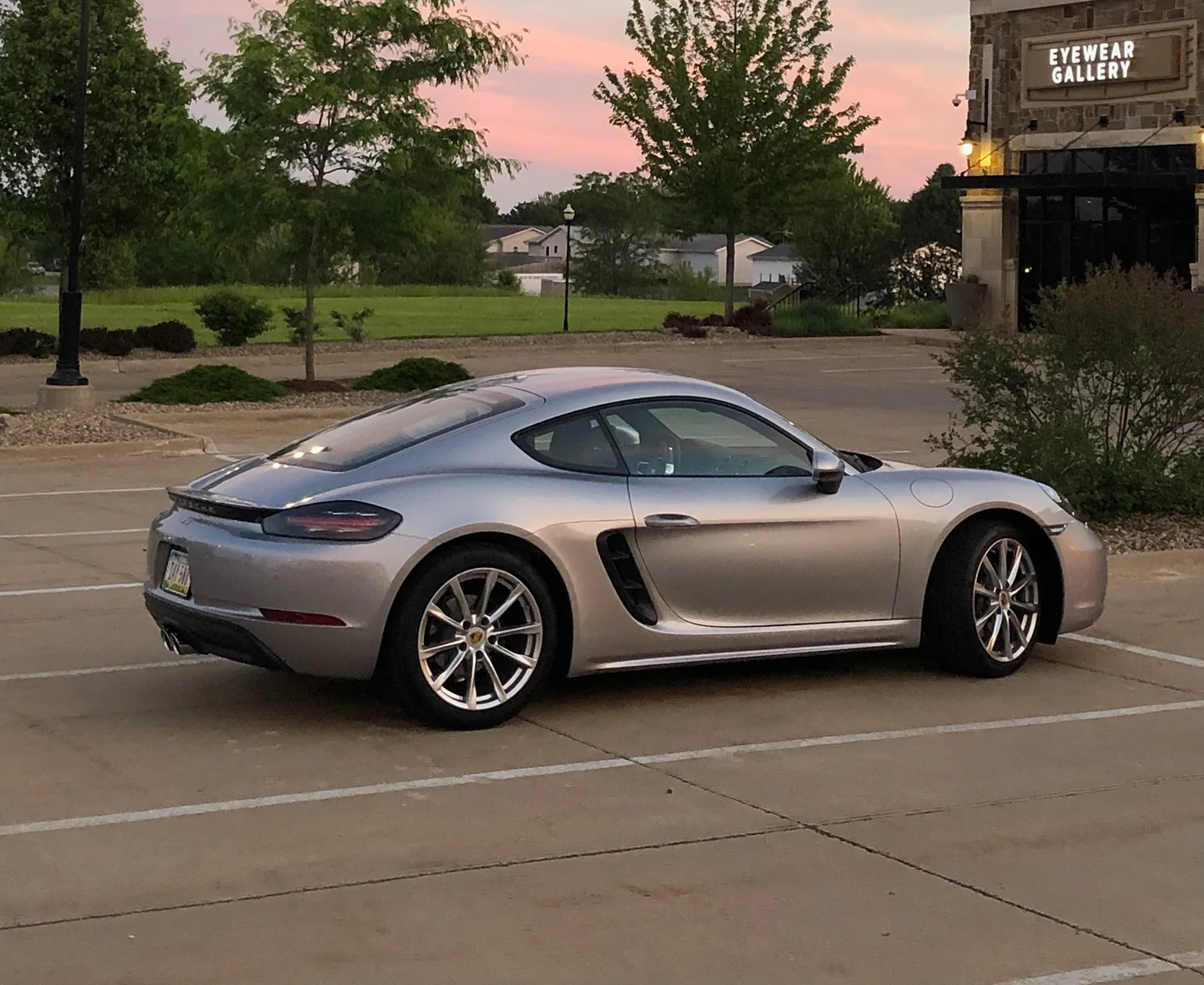 Electric Macan EV Is Dolomite Silver the best color for masking dirt and dust? IMG_0775