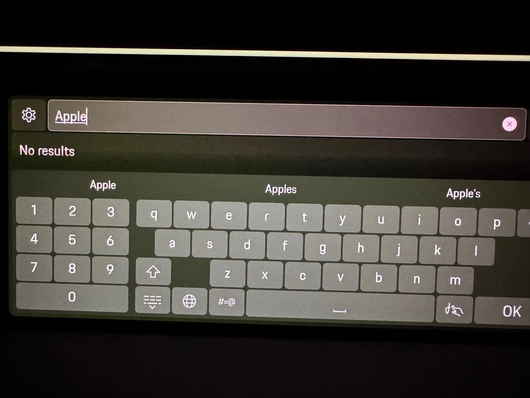 Electric Macan EV Where’s the Apple Music app? IMG_0393