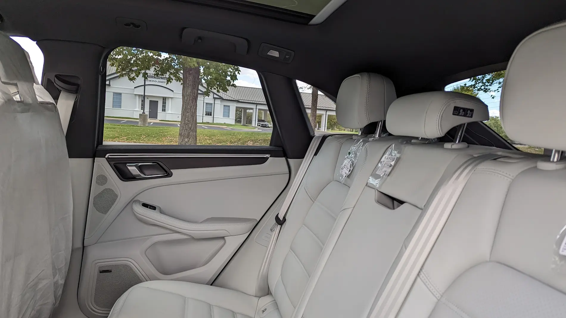 Electric Macan EV How hard is Chalk interior to keep clean? 1775004229930-7