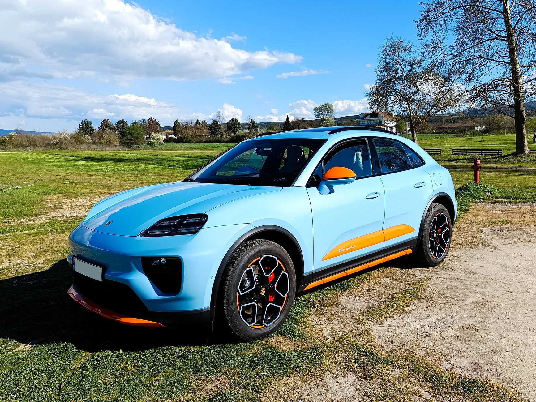 Electric Macan EV Painting side blades, front diffusor, side skirt, wheels arces like on turbo? IMG_20260329_165551