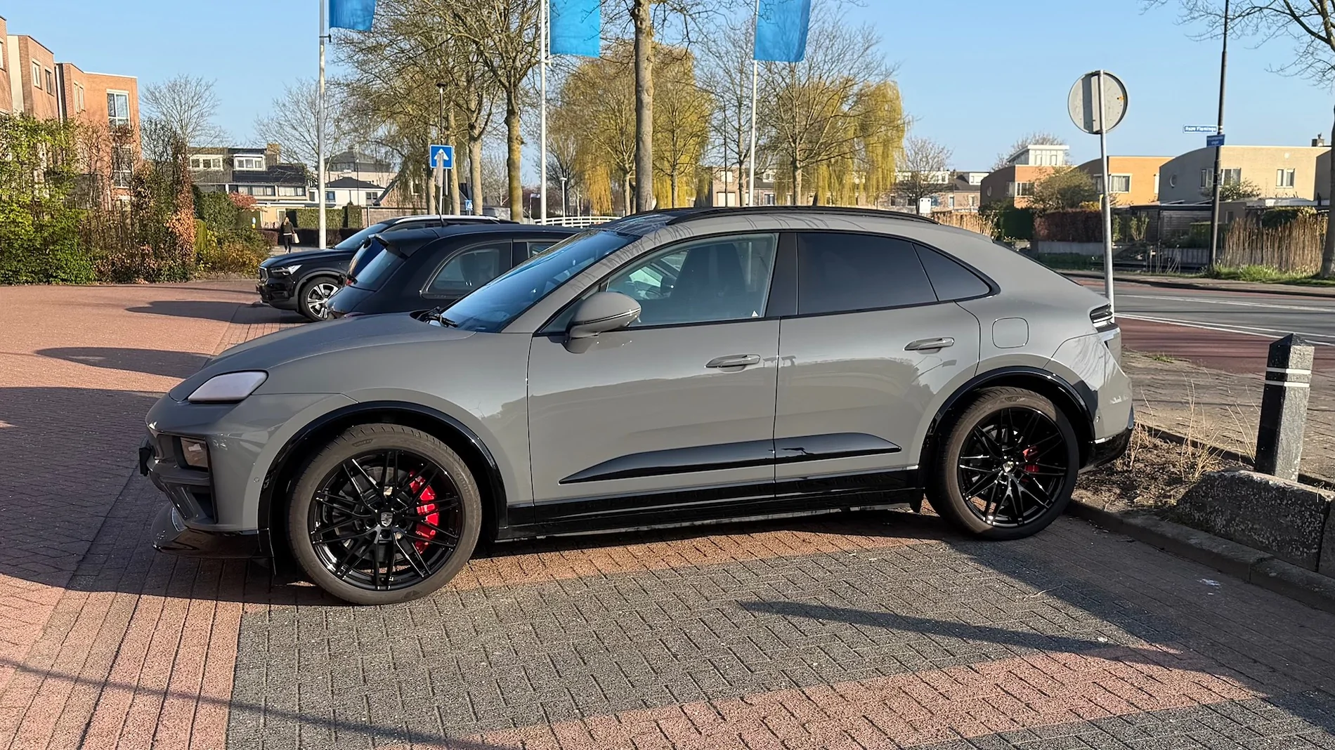 Electric Macan EV Random daily Macan EV photos - post yours! 🤳 IMG_8442