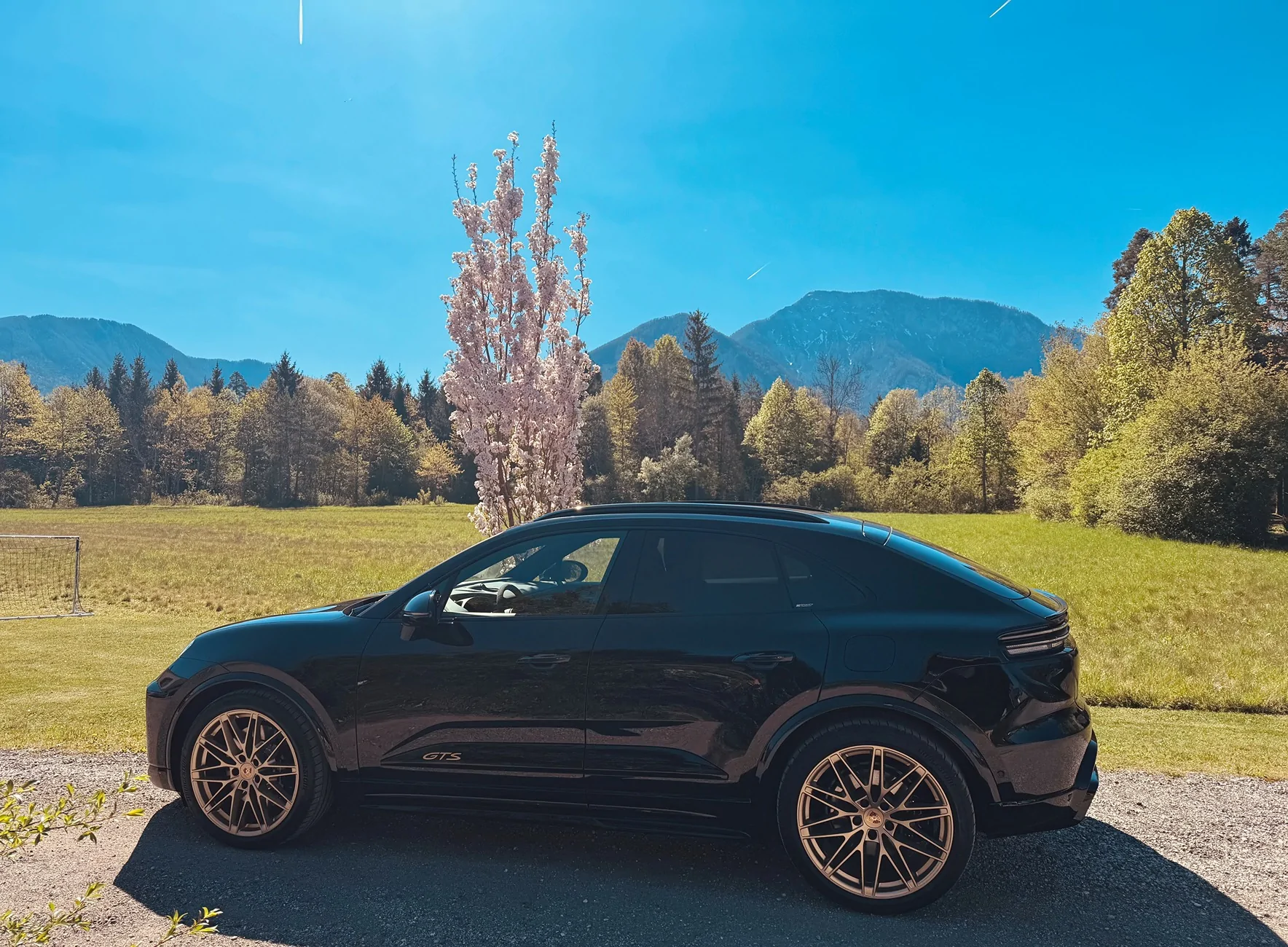 Electric Macan EV Random daily Macan EV photos - post yours! 🤳 y