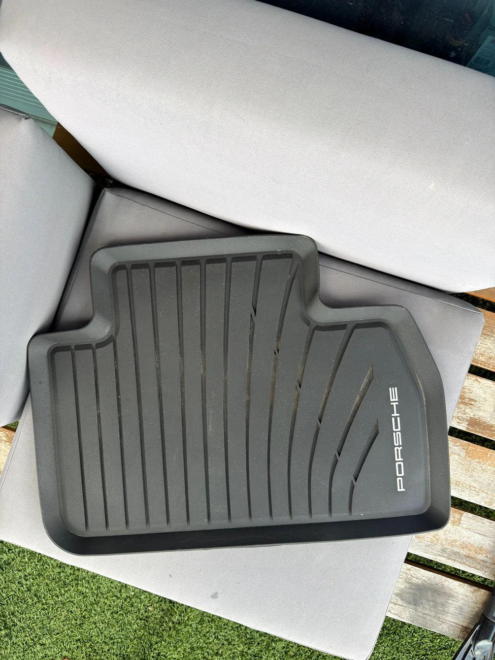 Electric Macan EV FS: Genuine Porsche Macan EV All-Weather Floor Mats (Full Set) IMG_9848