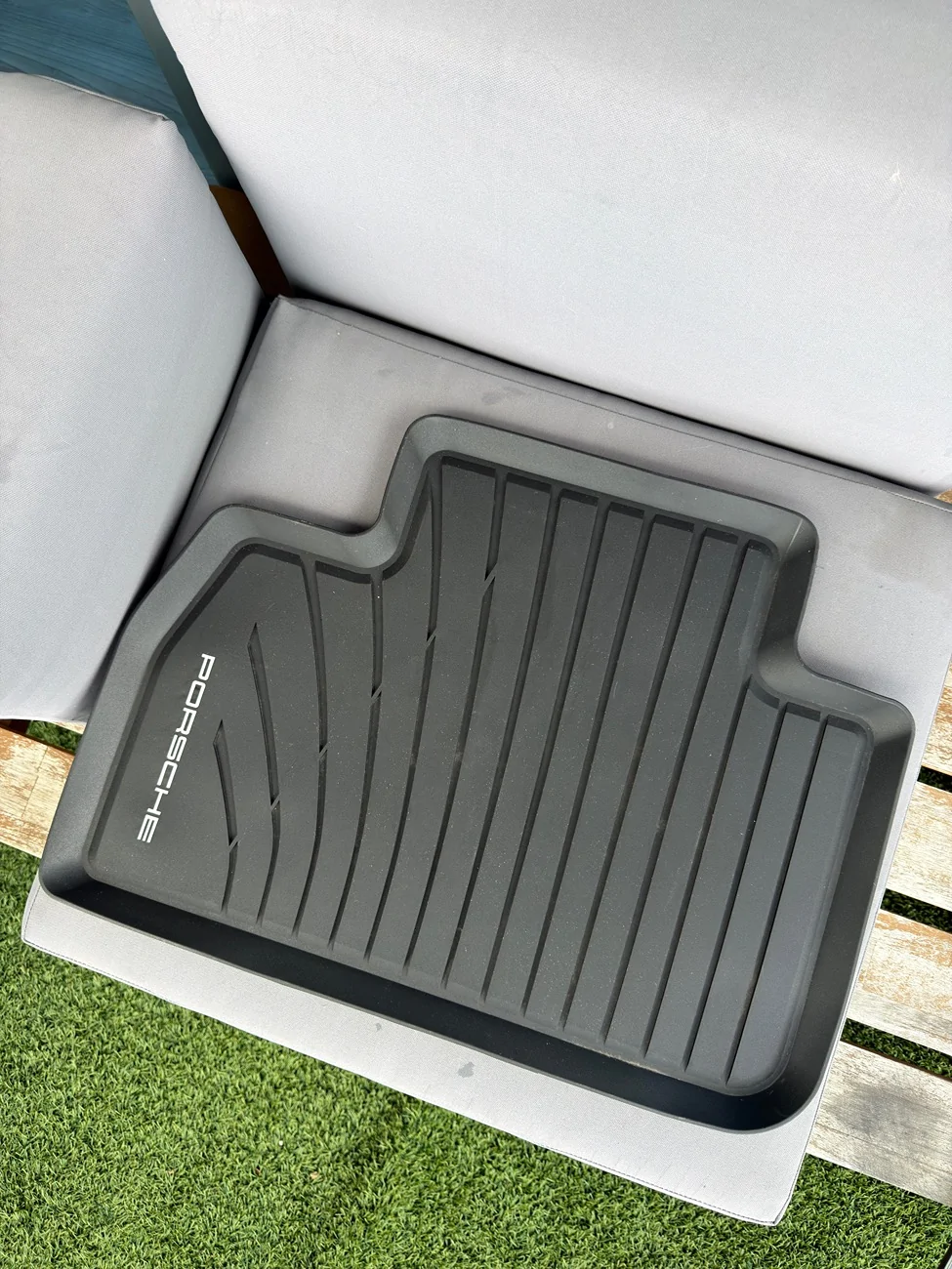 Electric Macan EV FS: Genuine Porsche Macan EV All-Weather Floor Mats (Full Set) IMG_9847